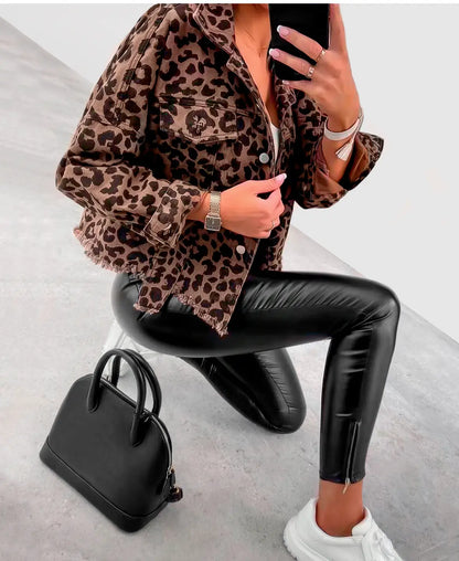 Leopard Print Denim Jacket™ | Bär Självförtroende med en Feminin Touch